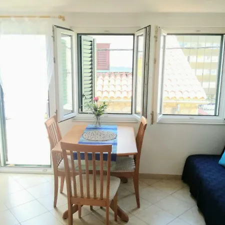 Abazur Apartamento *