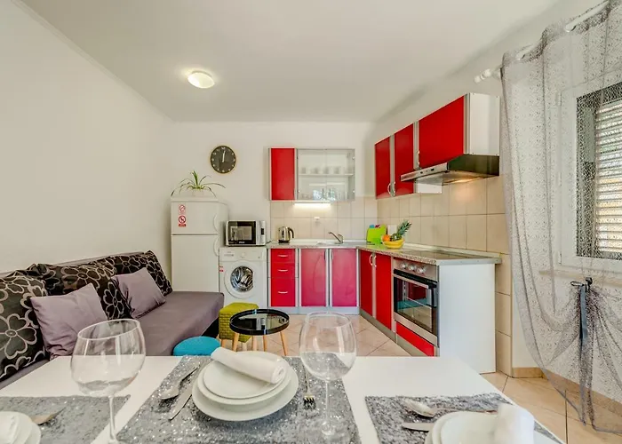 Abazur Apartment