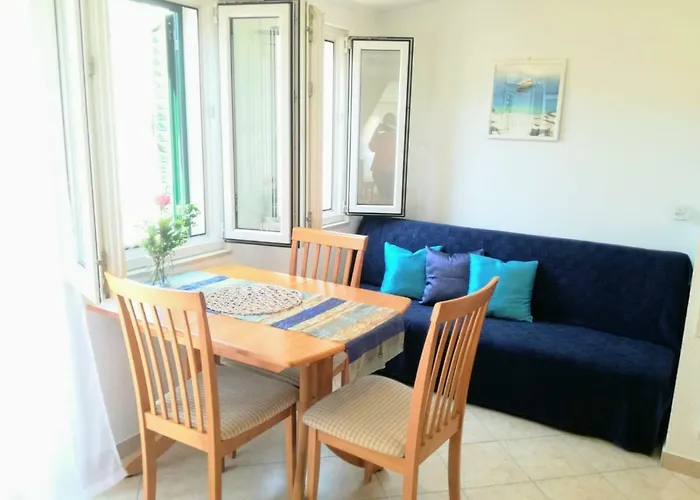 Abazur Apartment