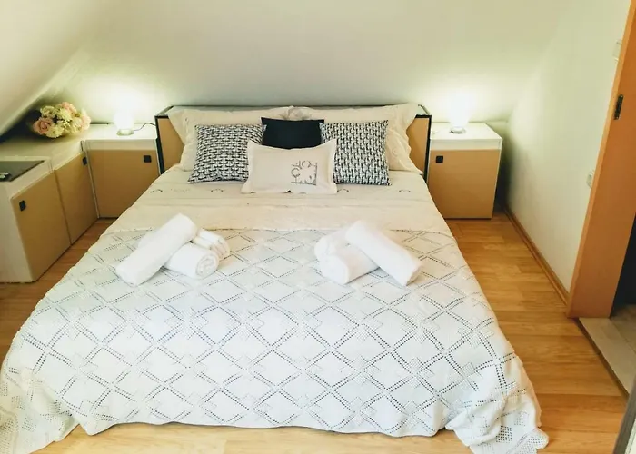 Apartment Abazur *