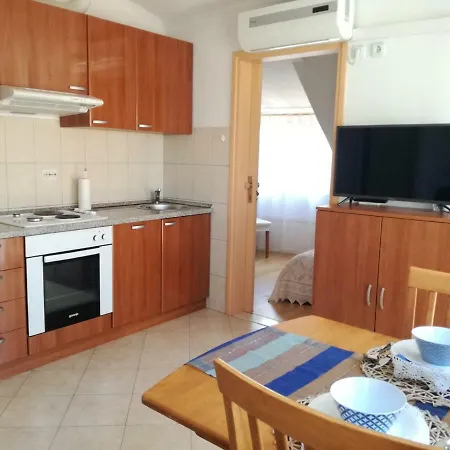 Apartament Abazur *